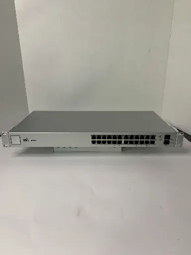 [641] Ubiquiti Unifi 24 Ports Switch 