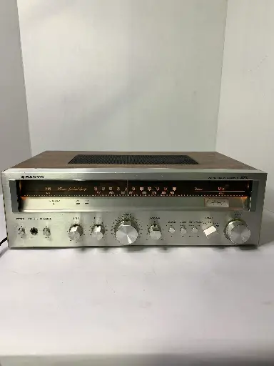 [B-824] Vintage Sanyo 2016 AM/FM Stereo Receiver 