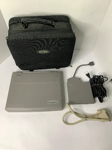 [[W-910]] Vintage Toshiba Satellite Pro 465CDX | Pentium 166 | 32MB RAM | 20GB HDD | Windows 98 SE 